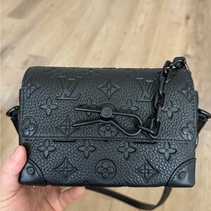 LV Black Steamer Wearable Wallet